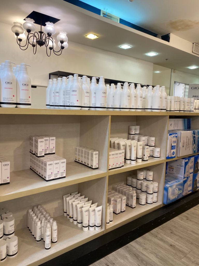 GIGI LABORATORIES. 3